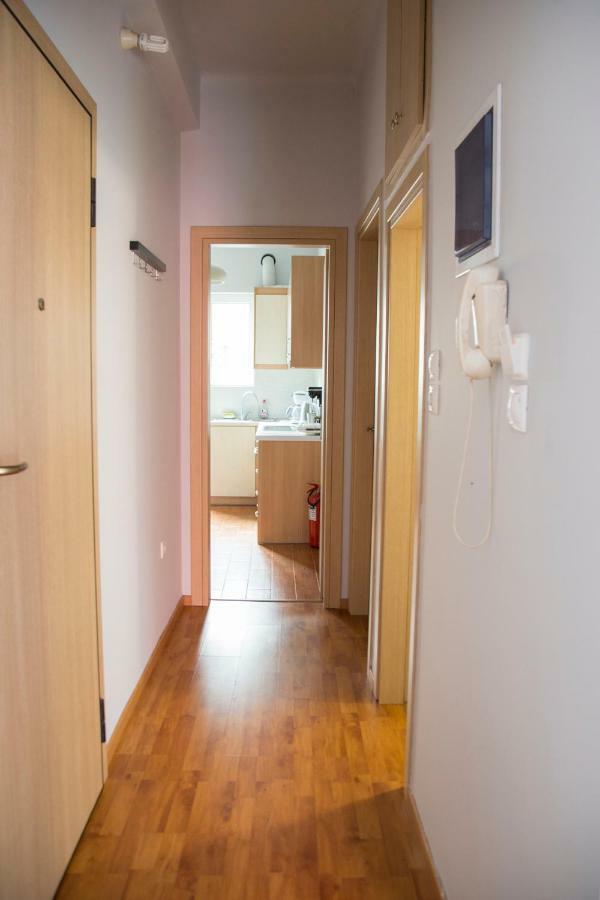 Apartamento Gazi Discrit Next To Subway Atenas Exterior foto
